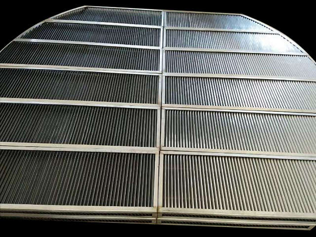 金属折流板除雾器