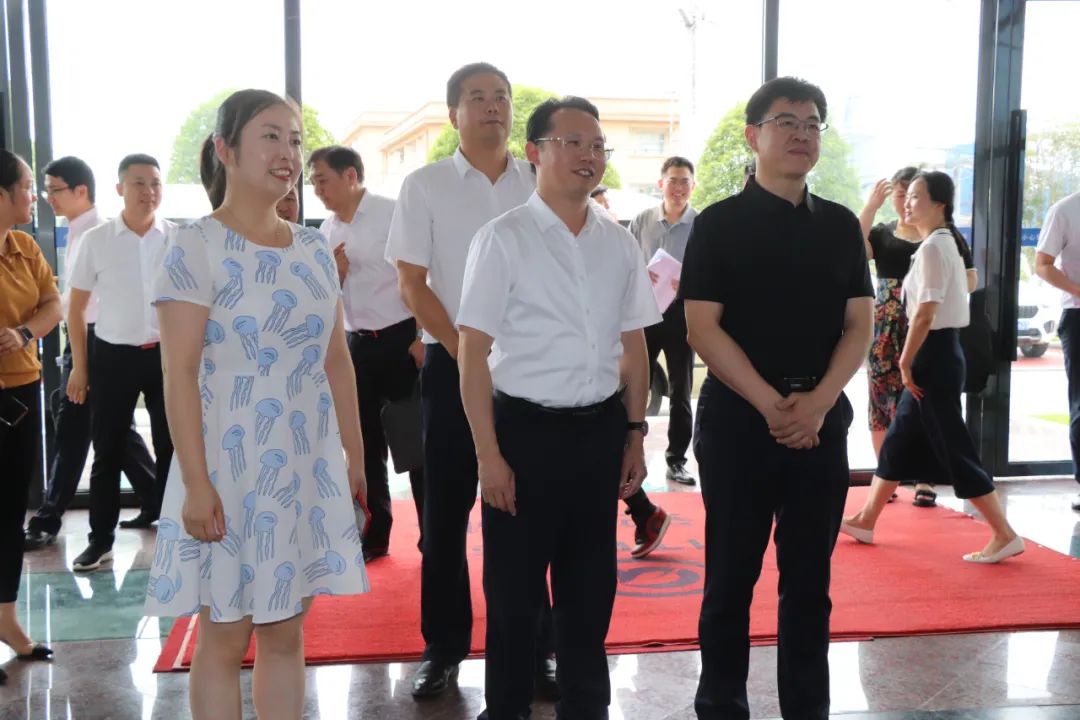 省政府办公厅党组成员、省政务服务办主任邵高莅临艾特调研营商环境优化升级工作