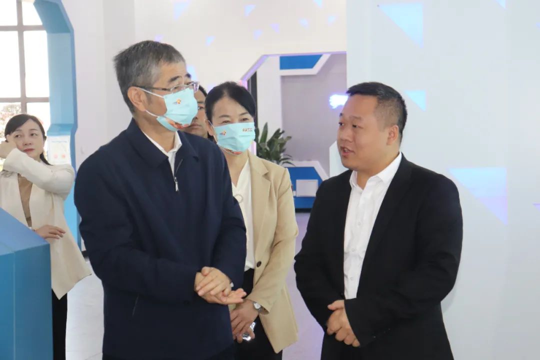 省委统战部副部长刘伟旗莅临江西艾特传质科技有限公司调研