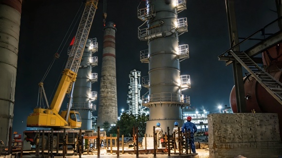 河南省顺聚能源科技有限公司——再生器塔器安装